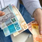 proposta-de-salario-minimo-de-r$-1.717-para-2027:-entenda-a-nova-regra-de-calculo