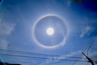 circulo-ao-redor-do-sol-chama-atencao-no-ceu-de-goiania;-entenda-o-fenomeno-e-veja-fotos