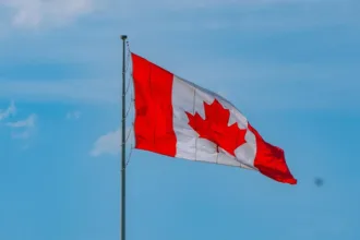 Tarifas Canadá EUA: Retaliação Econômica