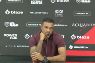 Roger Silva fala sobre gestão do elenco no Atlético
