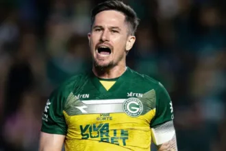 Tadeu vai completar