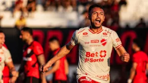 Vila Nova compra volante destaque da Série B