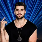 Alok, DJ brasileiro de música eletrônica, em apresentação