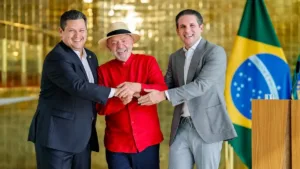Lula discute fim da escala 6×1 antes das eleições