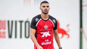 Lucas Silva atacante do Vitória e sua contratação pelo Vila Nova