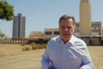 Marconi Perillo em propaganda eleitoral destacando seu legado