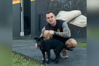 Cão mascote Rotam Confronto com policiais em Goiânia
