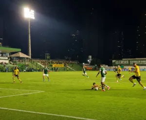 Goiás x São Bernardo: gol do Esmeraldino