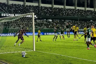 goias-x-sao-bernardo:-lucas-rodrigues-abre-o-placar-na-serrinha