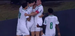 Palmeiras Sub-20 comemora vitória contra o Vasco