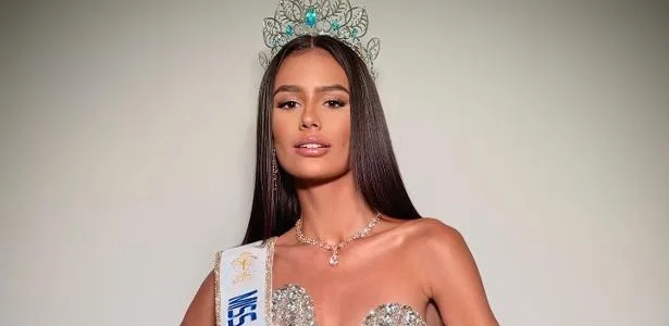 Namorado diz que miss que perdeu coroa por gravidez está internada: ‘Grave’ – UOL