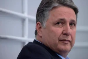 TSE autoriza Garotinho a retornar à campanha eleitoral