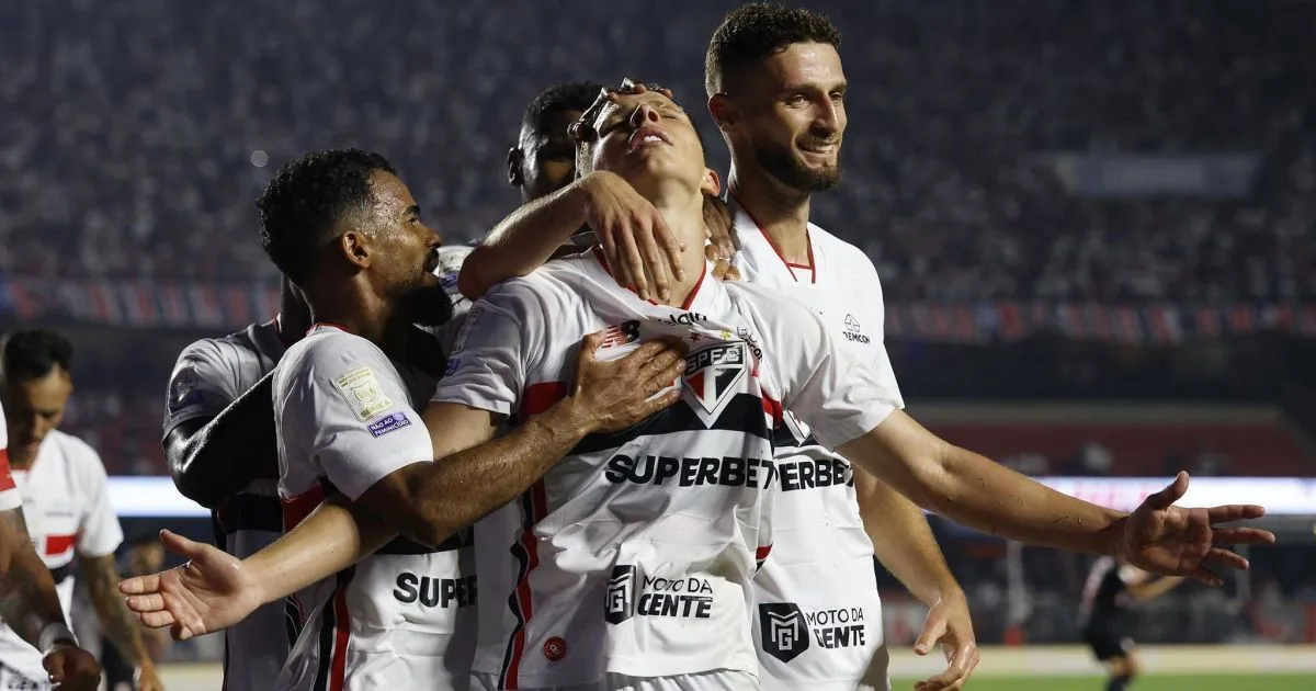 São Paulo vence o RB Bragantino e encerra jejum de dez jogos no Brasileiro – CNN Brasil