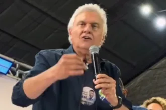 Ronaldo Caiado discute regulamentação de apostas