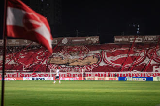 Escalações do jogo Vila Nova x Ceará na Série B