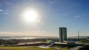 Congresso vota fim da escala 6x1
