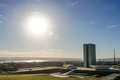 Congresso vota fim da escala 6x1