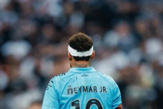 Corinthians condena ataques a criança corintiana