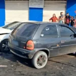 Motorista embriagado bate em carros estacionados em Aparecida