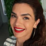 cantora-kelly-key-reflete-sobre-padroes-de-beleza-e-opta-por-mais-naturalidade-aos-43-anos
