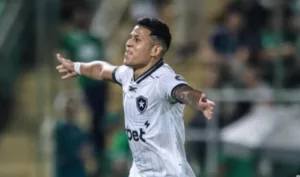 botafogo-questiona-reprovacao-de-matheus-martins-em-exames-do-dinamo-moscou