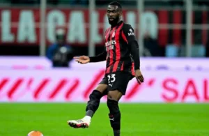 Reintegração de Fikayo Tomori ao AC Milan