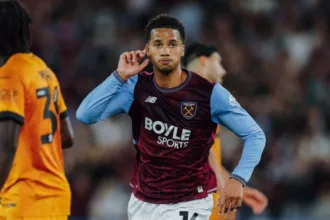 west-ham-abre-vantagem,-mas-wolverhampton-diminui-para-2-a-1-na-championship