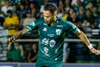 Rio Verde comemora liderança após vitória sobre Trindade