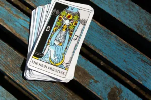 Tarô financeiro para setembro com cartas para cada signo