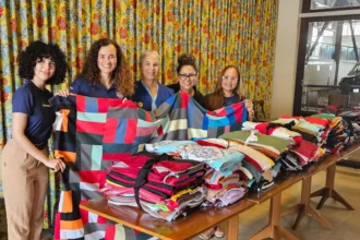 ‘ressignificar’:-projeto-de-costureiras-voluntarias-transforma-retalhos-em-colchas-para-quem-mais-precisa-em-goiania