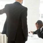Chefe condenado por ofensas racistas no trabalho
