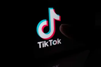 cancao-de-katy-perry-de-2011-retorna-e-domina-o-verao-de-2026-no-tiktok