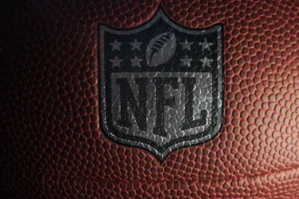 tiktok-e-nfl-renovam-parceria-plurianual-para-expandir-conteudos-na-plataforma