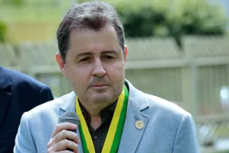 Diretoria do Goiás discute pendências salariais com elenco