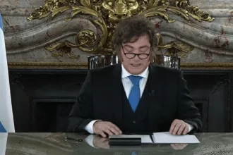 Javier Milei anuncia sanções sobre petróleo nas Malvinas