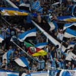 Torcida do Grêmio celebra recorde de público na Arena