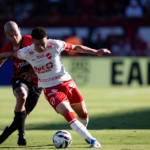 se-atletico-‘ajudar’,-vila-pode-terminar-rodada-na-lideranca