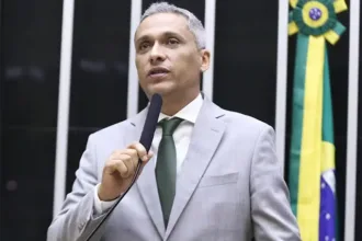 gayer-pede-prisao-preventiva-e-afastamento-de-alexandre-de-moraes