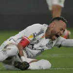 neymar-sofre-lesao-na-coxa-direita-e-esta-fora-por-pelo-menos-dois-meses