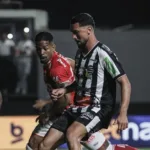 athletic-mg-x-vila-nova;-tigrao-sofre-tres-gols-e-vai-sendo-derrotado-no-primeiro-tempo