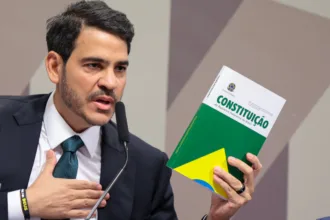 agu-diz-que-nao-tinha-competencia-para-atender-pedidos-da-pf-sobre-mendonca