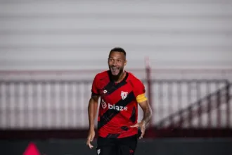 gustavo-coutinho-abre-o-placar-para-o-atletico-contra-o-juventude