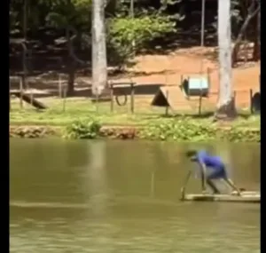homem-e-detido-apos-tomar-banho-em-lago-onde-pratica-e-proibida-em-goiania