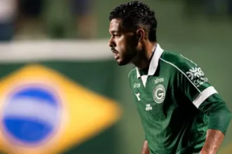 djalma-silva-diz-que-expulsao-atrapalhou-o-goias-contra-o-fortaleza:-“11-contra-11-teriamos-vencido”