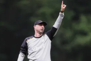 bellao-ignora-efetivacao,-exalta-botafogo-apos-empate-e-defende-atacantes:-“chances-claras”