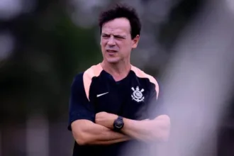 diniz-pede-desculpas-apos-4a-derrota-seguida-do-corinthians:-“fico-constrangido”