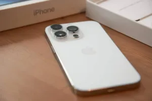 apple-planeja-iphone-dobravel-e-afasta-fornecedores-do-japao