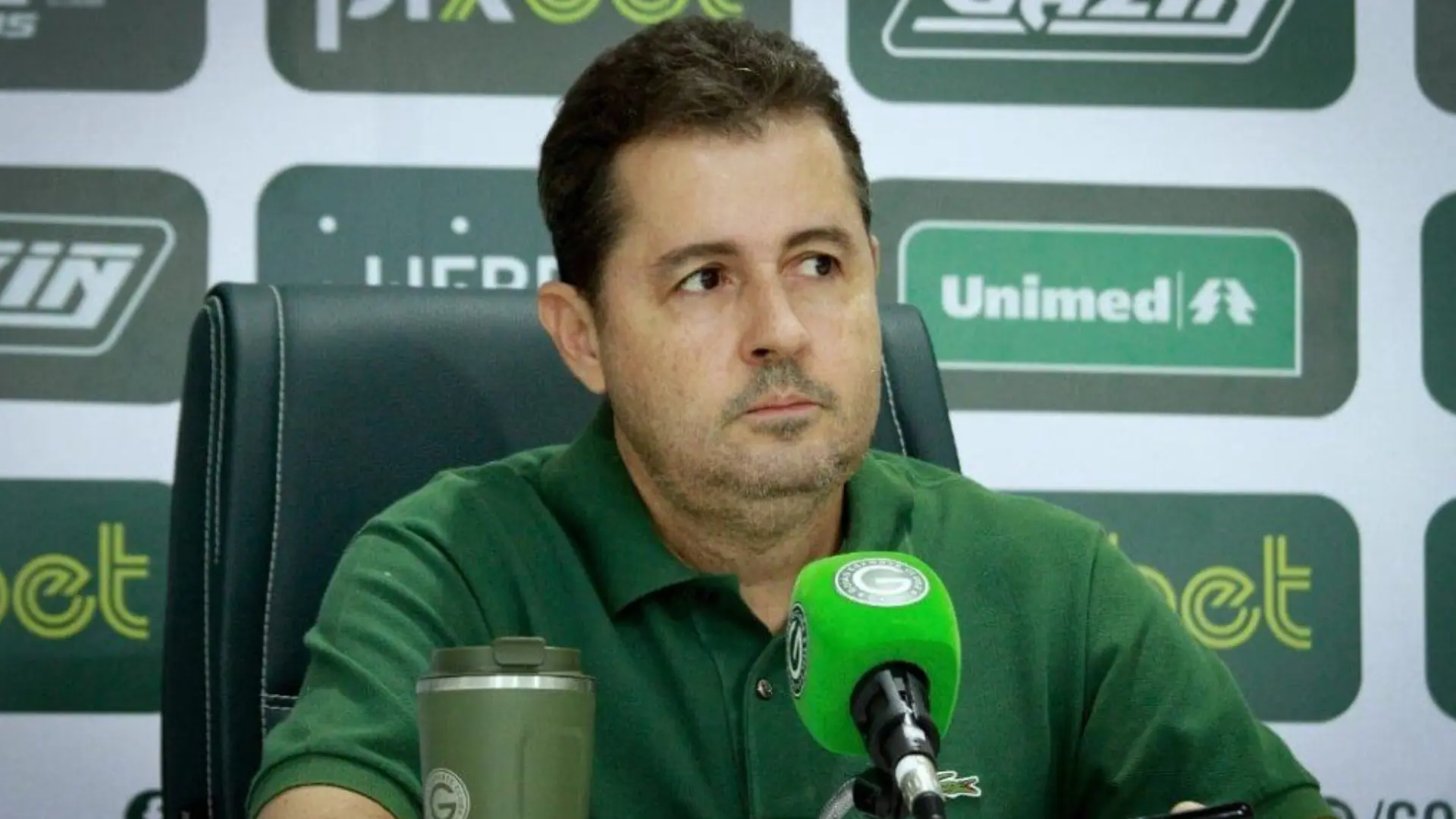Goiás marca nova reunião extraordinária; saiba o que será tratado no encontro