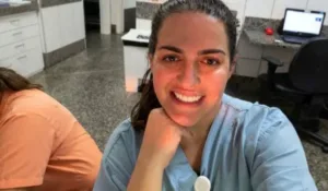 apos-12-anos-de-cuidado-com-pacientes,-enfermeira-de-goiania-luta-pela-vida-e-busca-ajuda-para-se-curar:-‘quero-ser-testemunho-de-vitoria’