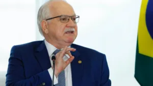 fachin-da-3-dias-para-mendonca-esclarecer-afastamento-de-chefe-da-pf-–-poder360